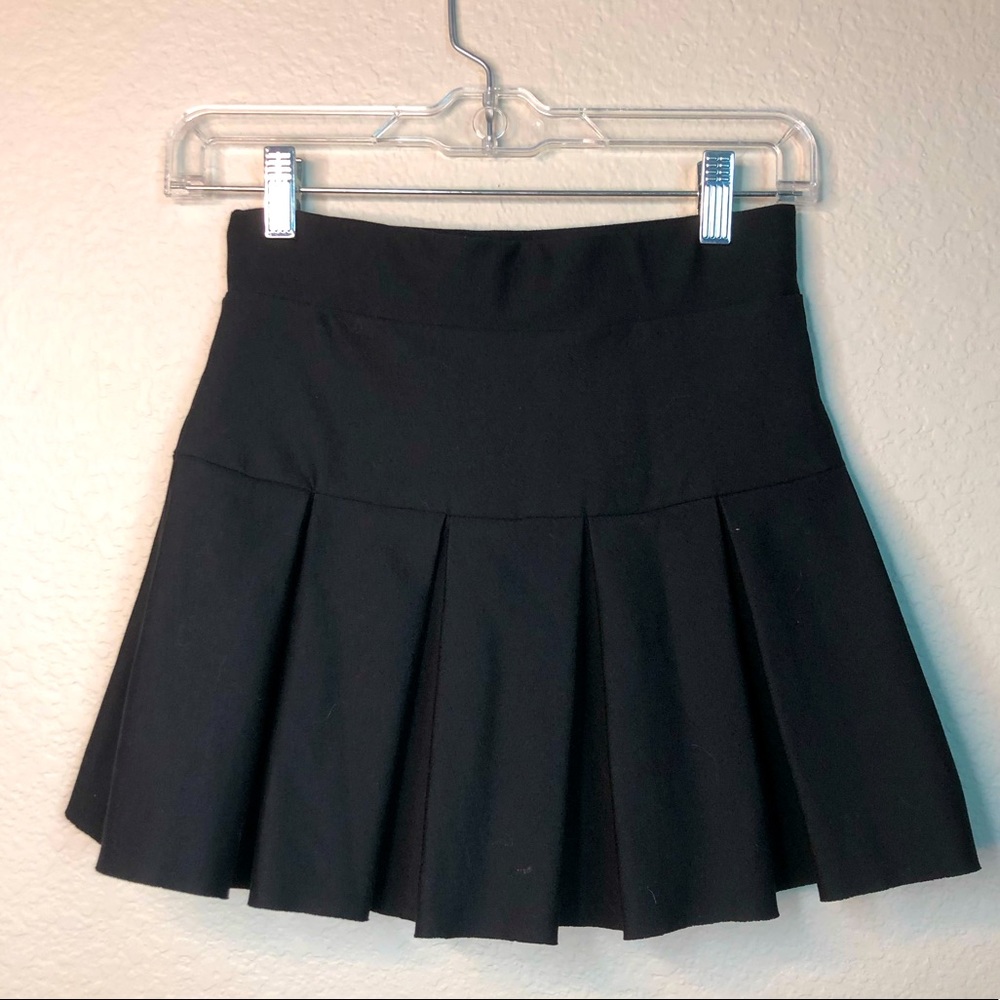Black tennis skirt